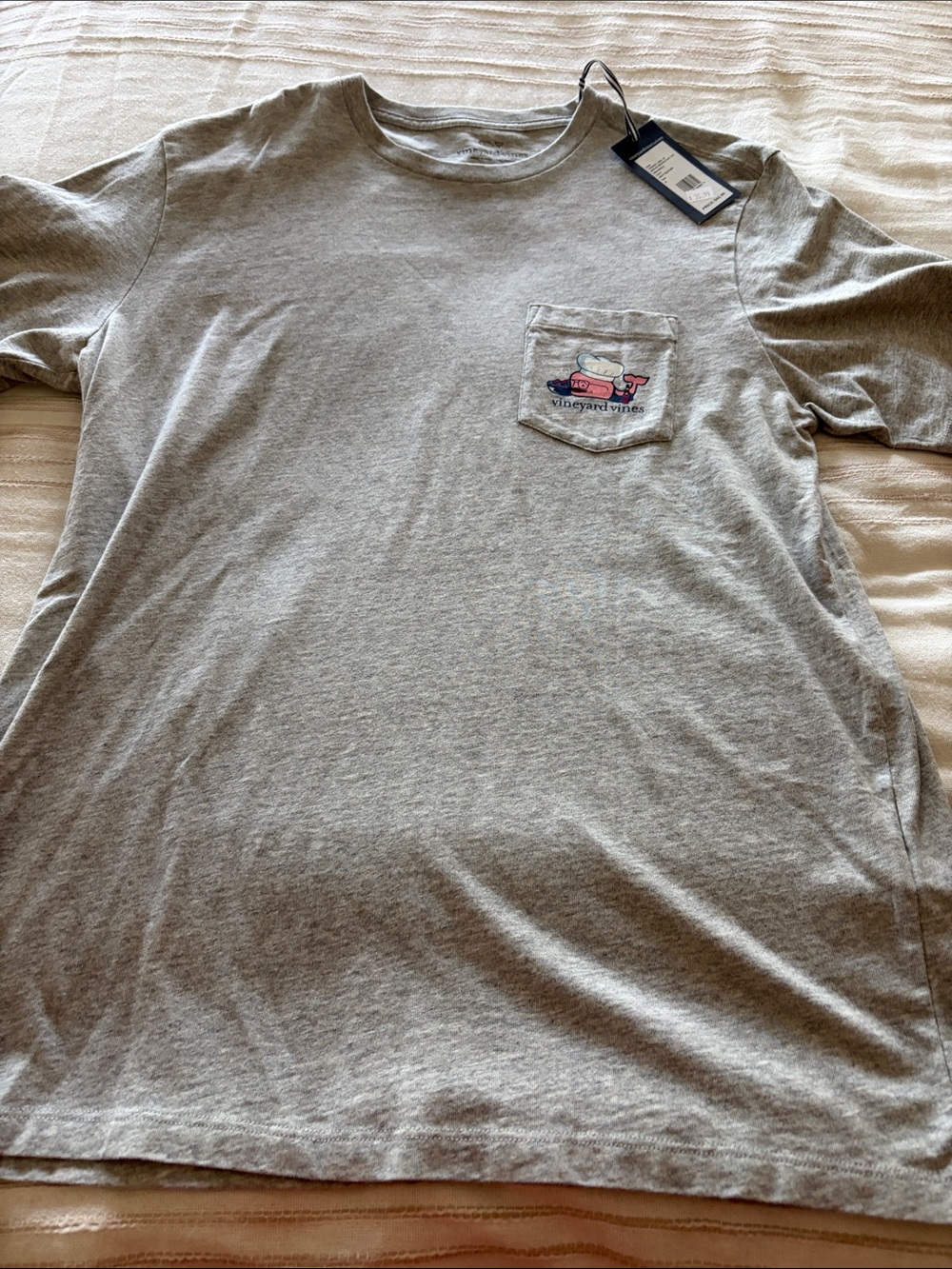 Vineyard Vines Short Sleeve Pocket Tee in Light Gray